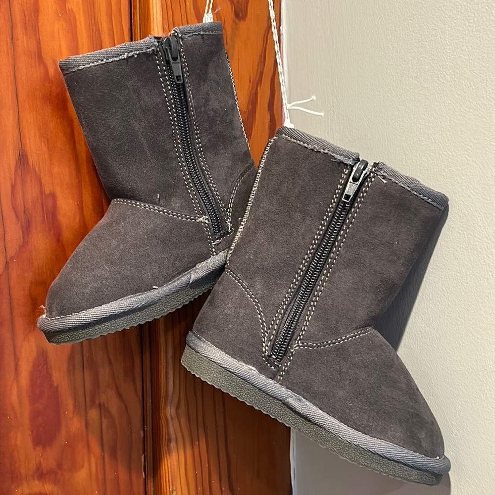 Harper Canyon Emmerson Faux Shearling 7 boots